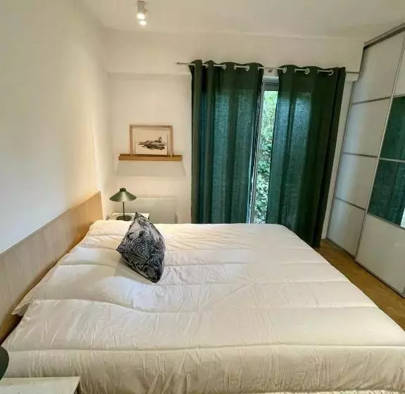 La Mauviere   75m2   4pers   Parking   Wifi