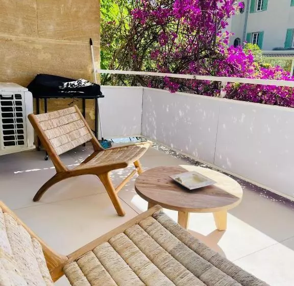 La Mauviere   75m2   4pers   Parking   Wifi