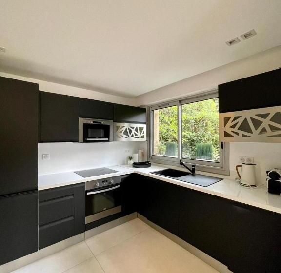 La Mauviere   75m2   4pers   Parking   Wifi