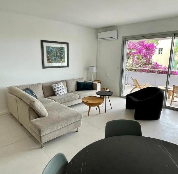 La Mauviere   75m2   4pers   Parking   Wifi