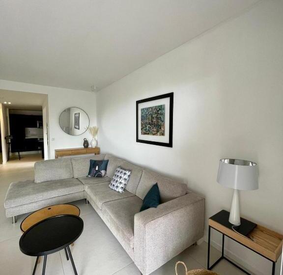 La Mauviere   75m2   4pers   Parking   Wifi