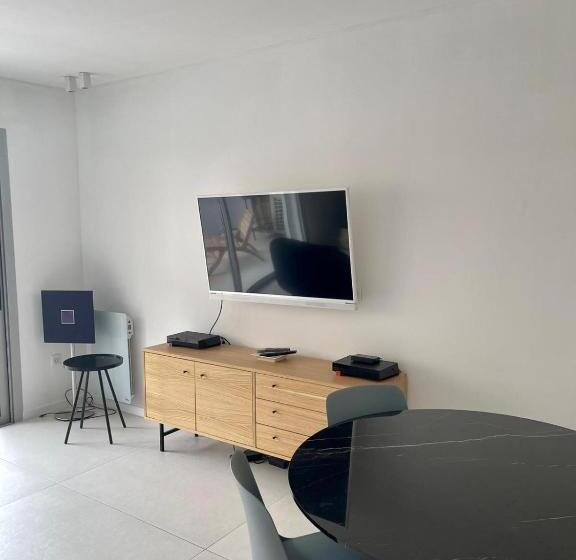 La Mauviere   75m2   4pers   Parking   Wifi