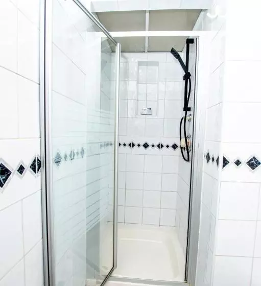 Ultimate Comfort 4 Bedroom Property For 7 People
