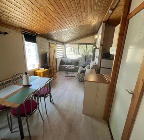 Chalet Agréable En Bord En De Mer