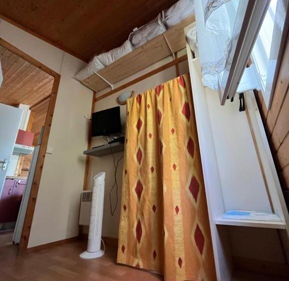 Chalet Agréable En Bord En De Mer