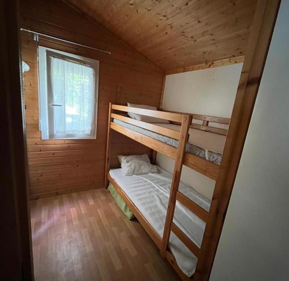 Chalet Agréable En Bord En De Mer