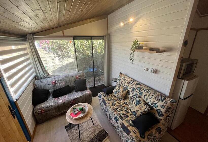 Chalet Agréable En Bord En De Mer