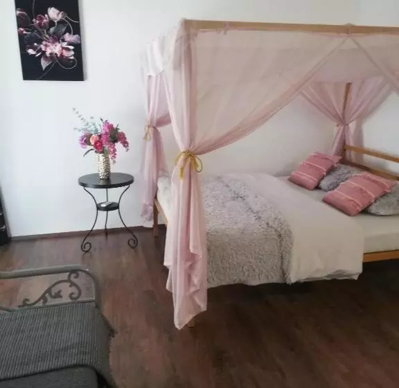 Glam Apartmán Bučovice