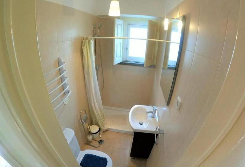 Sintra V4 House With Garden In Colares