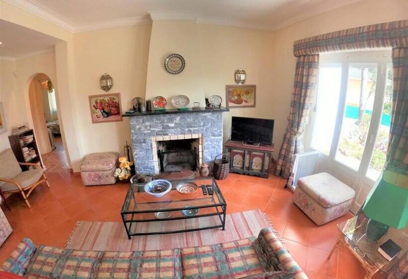 Sintra V4 House With Garden In Colares