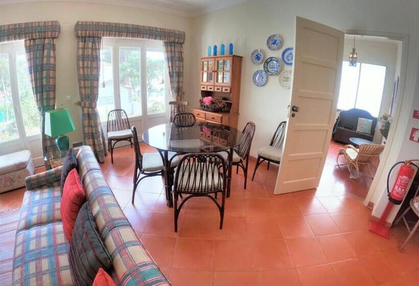 Sintra V4 House With Garden In Colares