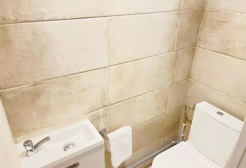 Très Bel Appartement Face Au Port Santa  Piscine