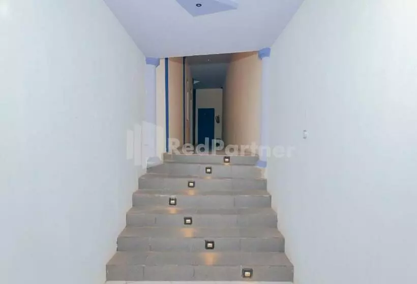 Ungu Kangen Hotel Bogor Mitra Reddoorz