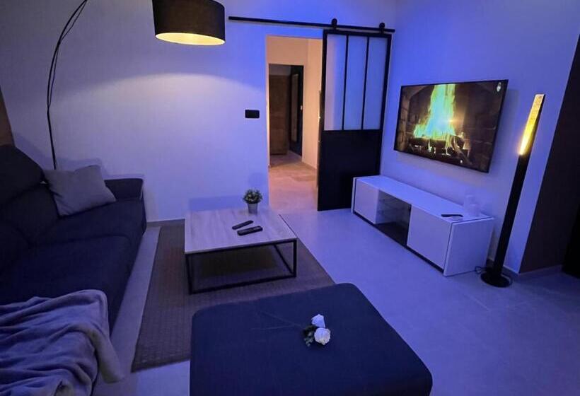 مبيت وإفطار La Suite De Charme Du Mas De La Fontaine De Jonquier Avec Spa Privatif