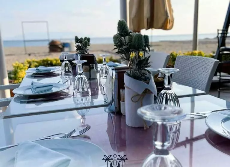 Colophon Beach Otel