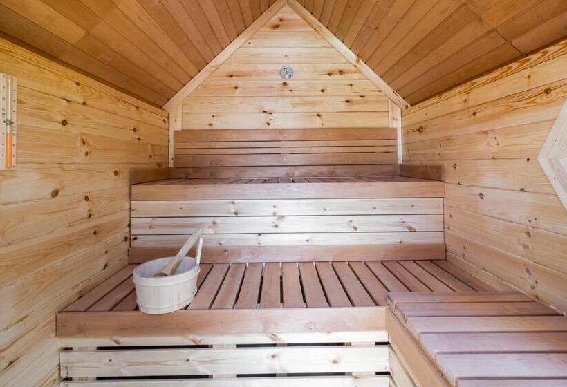 Green Tiny House With Shared Pool