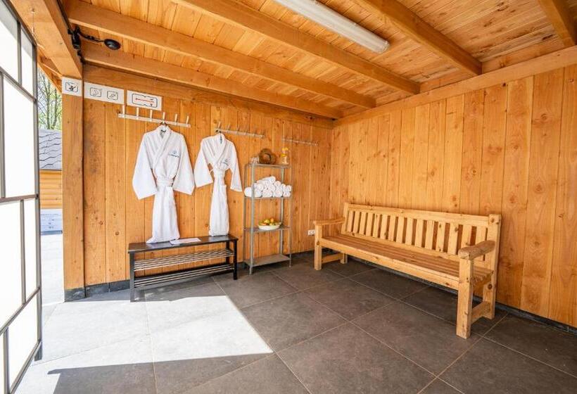 Green Tiny House With Shared Pool