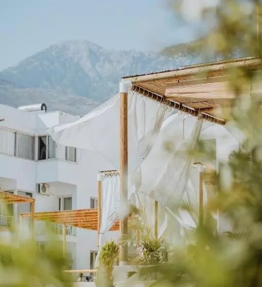 هتل Abonora Drymades