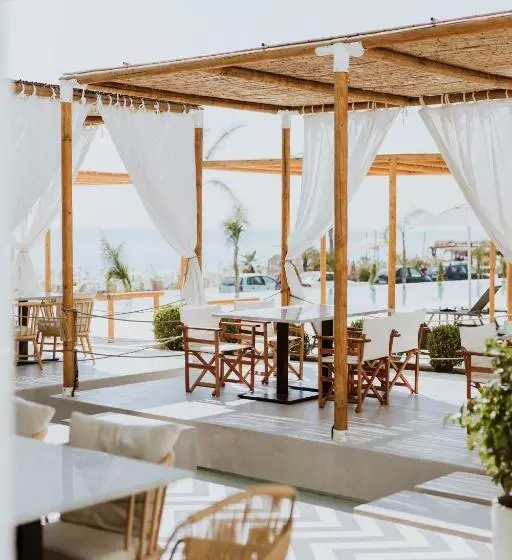 هتل Abonora Drymades