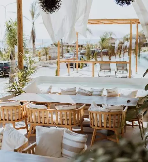 هتل Abonora Drymades