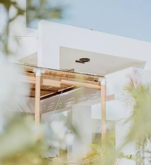 هتل Abonora Drymades