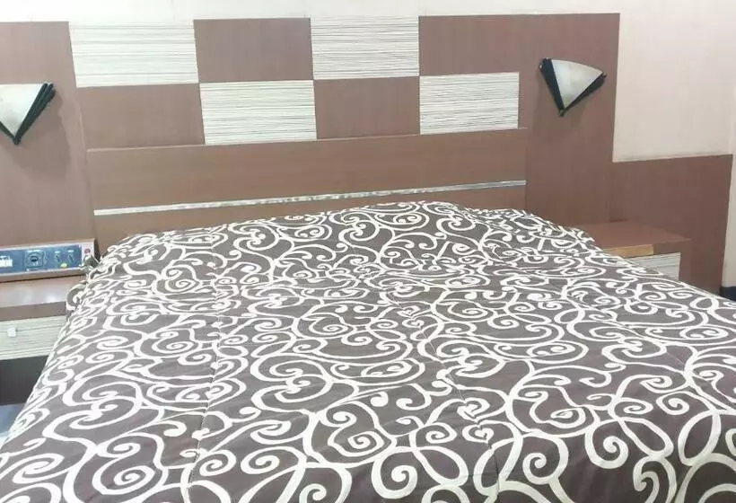 Hôtel Suroyo Redpartner