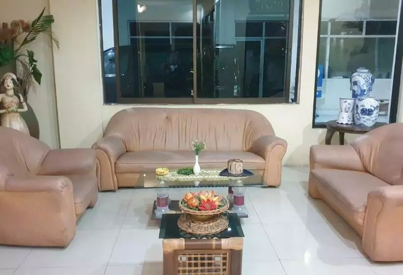 Hôtel Suroyo Redpartner