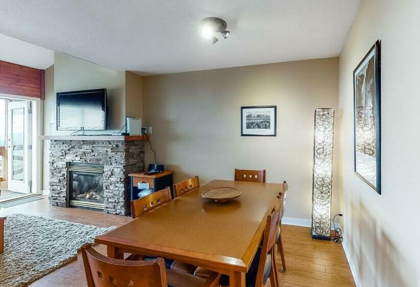 Hotel Trappers Crossing 22