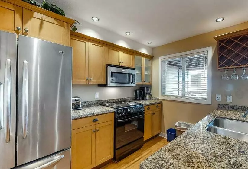 Hotelli Trappers Crossing 22