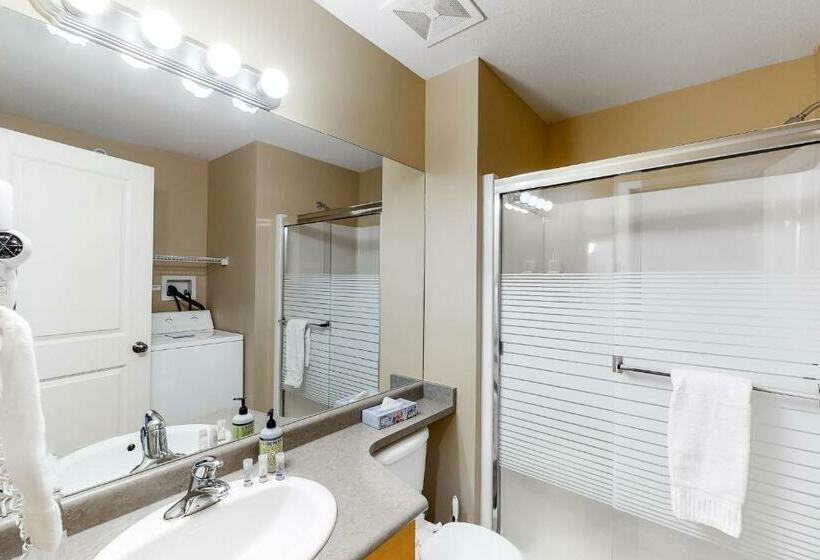 Hotel Trappers Crossing 22