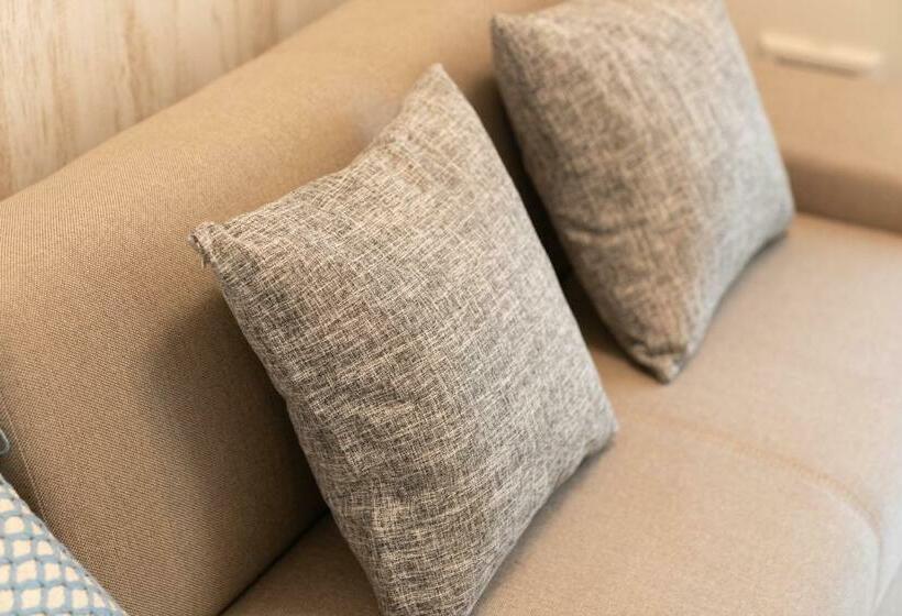 Osaka Sunshine Tower63