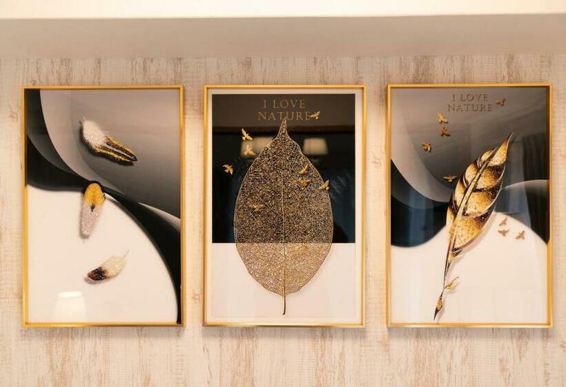 Osaka Sunshine Tower63