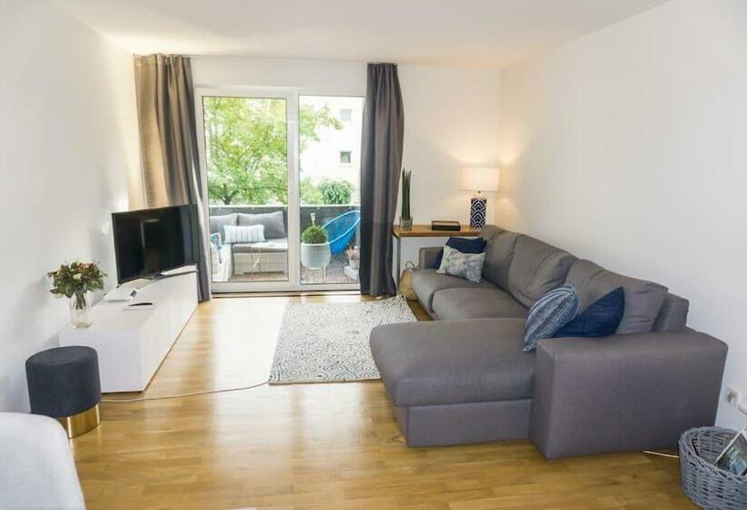 膳宿费 Central Modern Chic