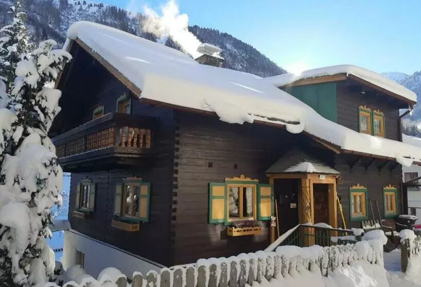 ペンション St Anton 365