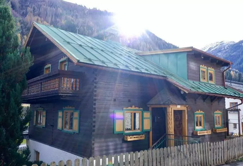 ペンション St Anton 365