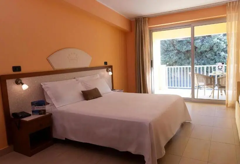 استراحتگاه Baia Di Tempsa