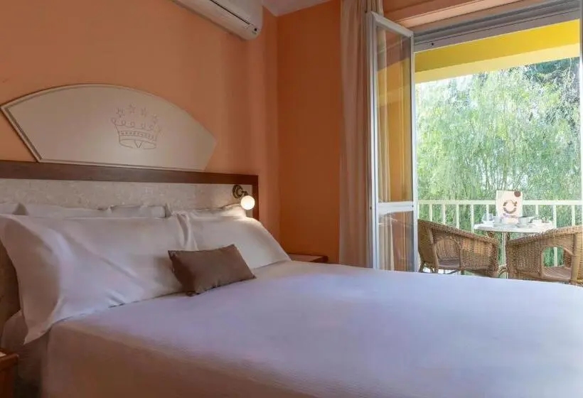 استراحتگاه Baia Di Tempsa