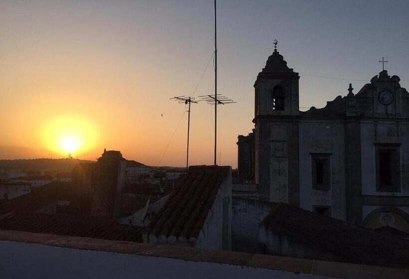 évora Sunset Hostel