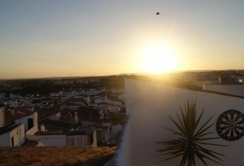 évora Sunset Hostel