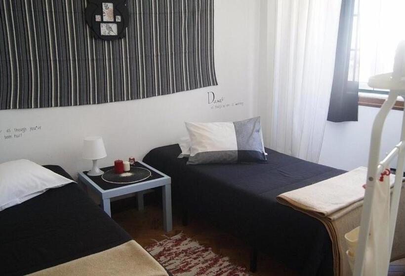 évora Sunset Hostel