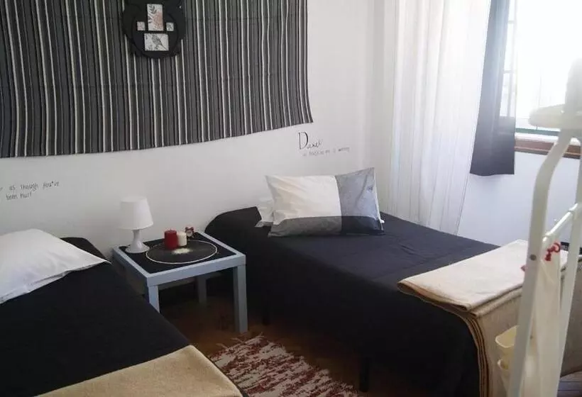 évora Sunset Hostel