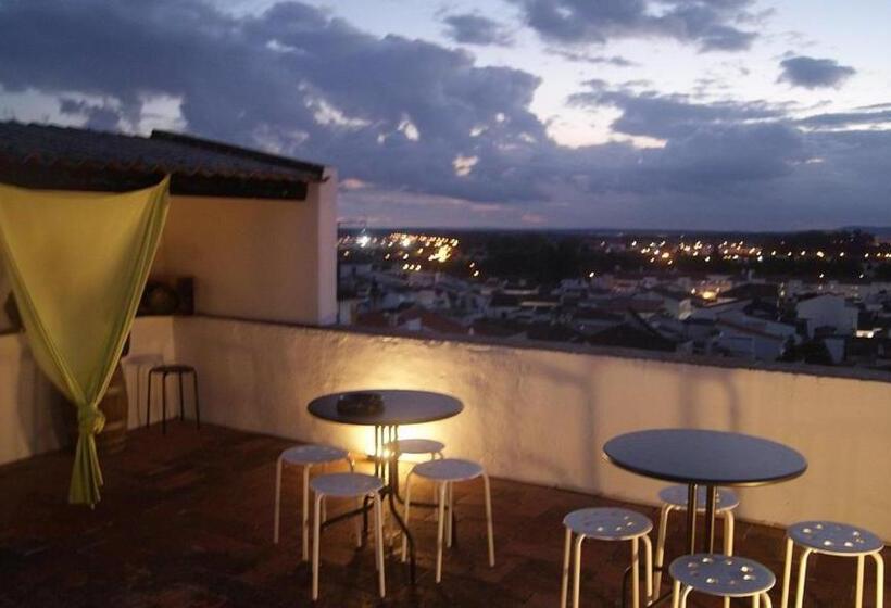 évora Sunset Hostel