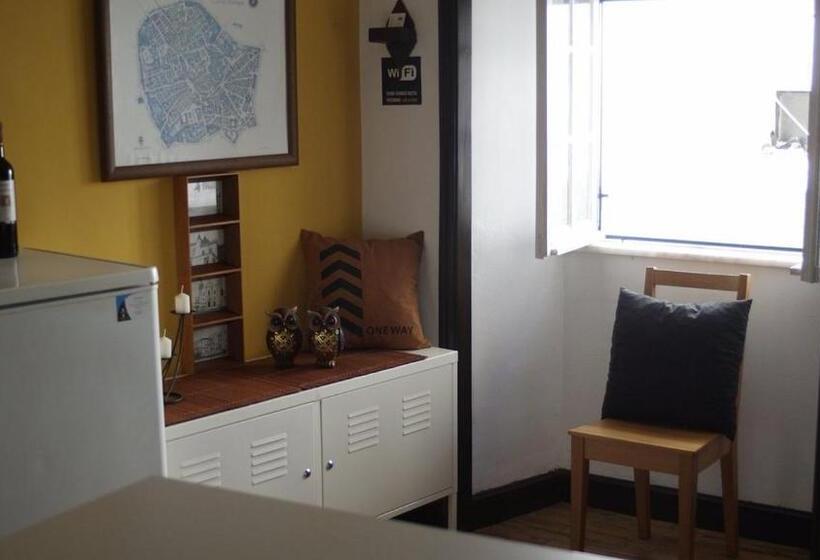 évora Sunset Hostel