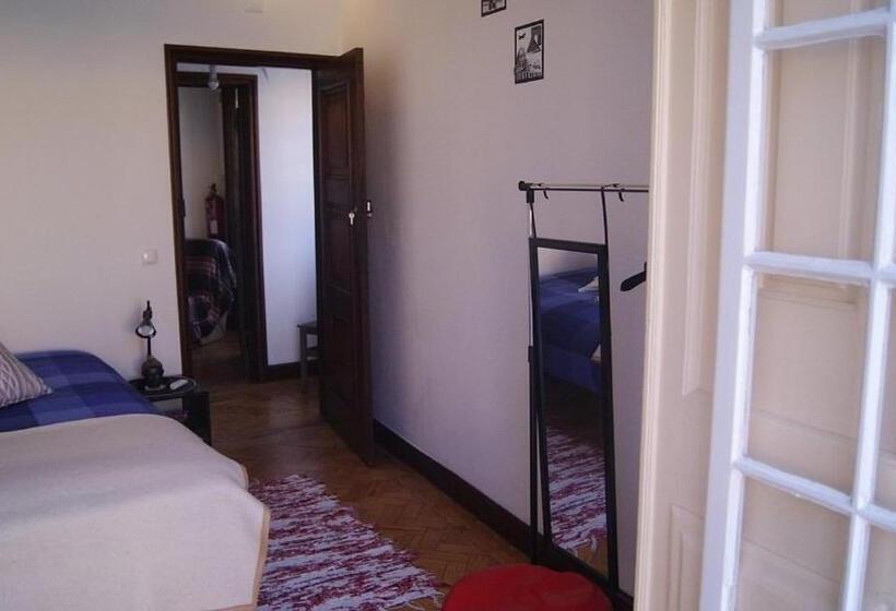 évora Sunset Hostel