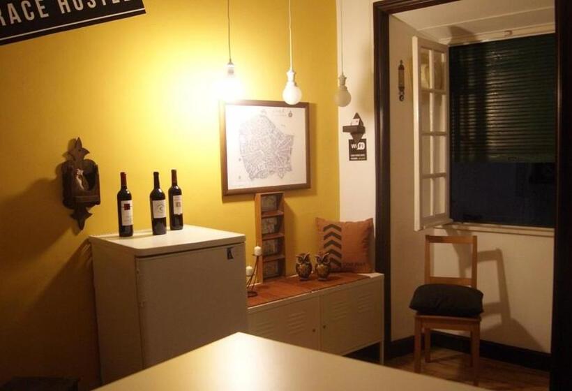 évora Sunset Hostel