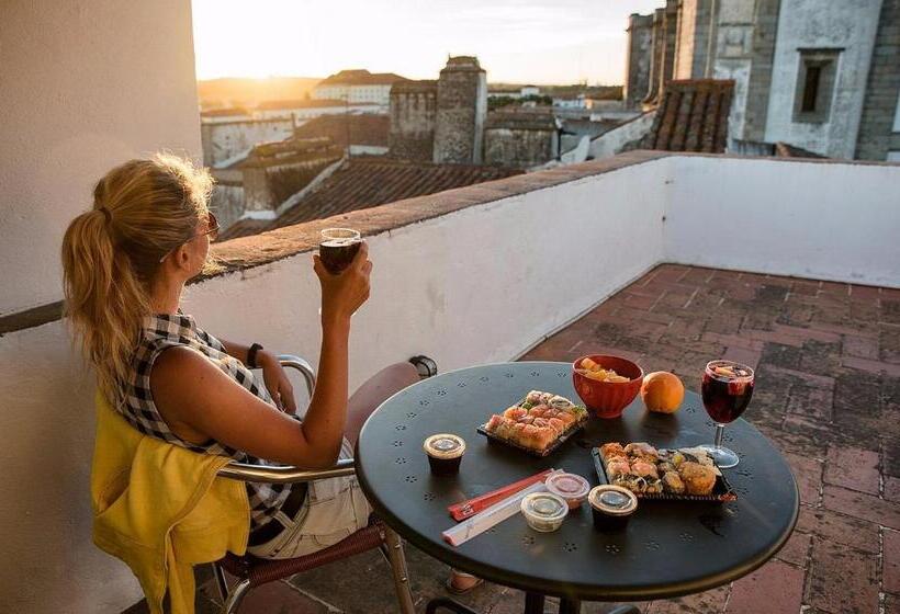 évora Sunset Hostel