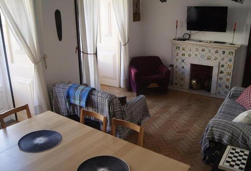 évora Sunset Hostel