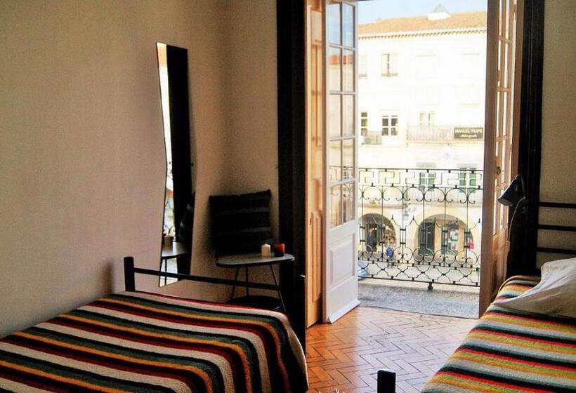 évora Sunset Hostel