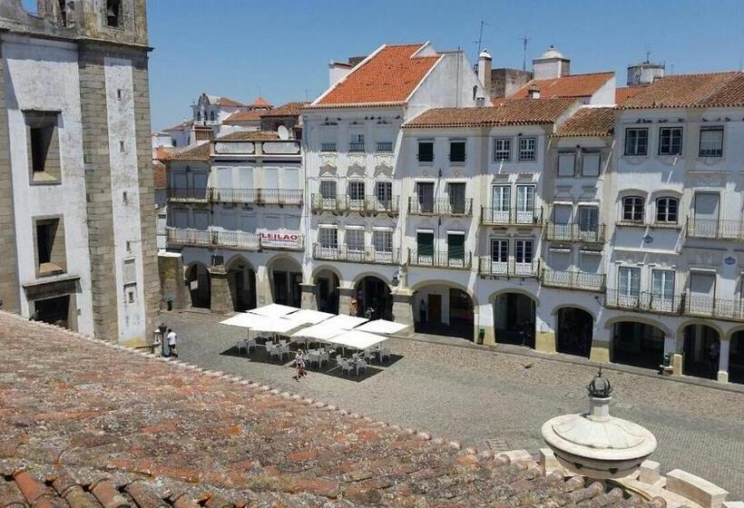 évora Sunset Hostel