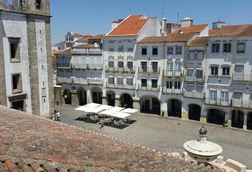 évora Sunset Hostel